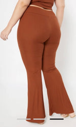 400 Plus Size Pants